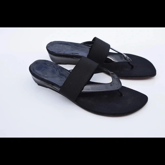 Stuart Weitzman sandals - Picture 1 of 8